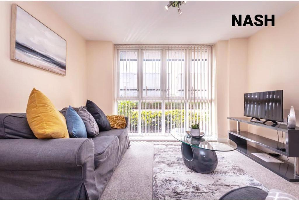 Stylish 2 Bedroom Apartment-Short Term Lets & Serviced Accomodation Reading Kültér fotó