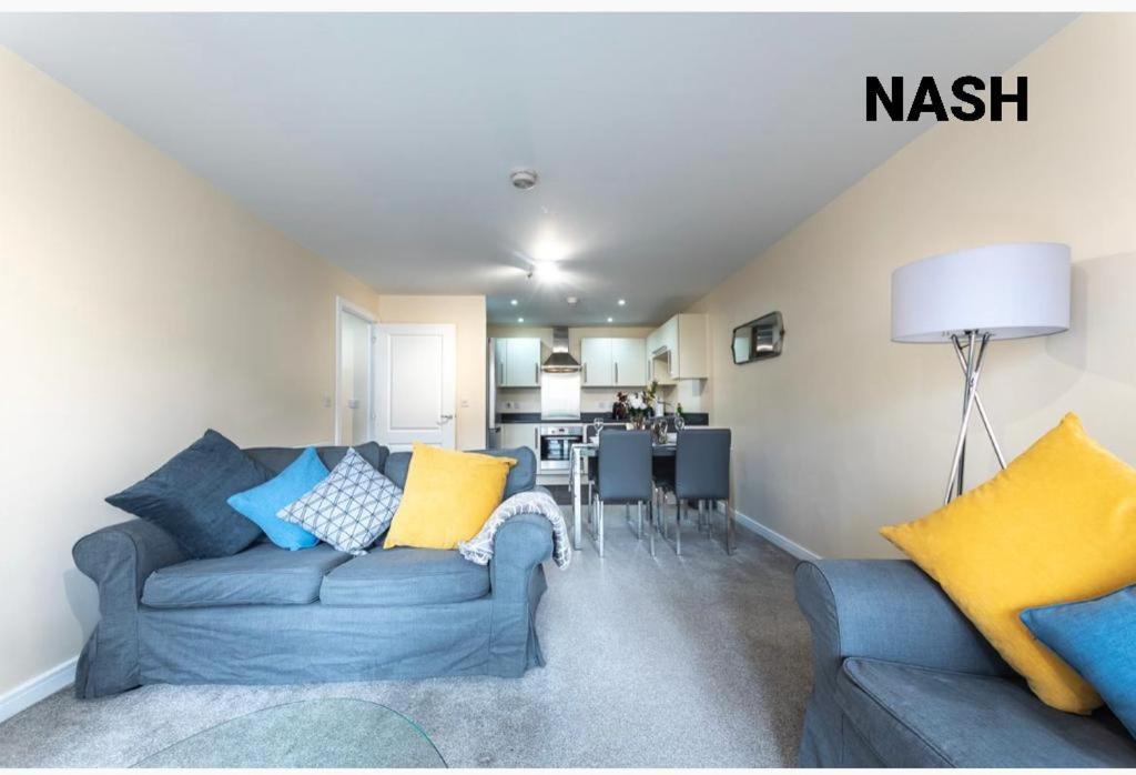 Stylish 2 Bedroom Apartment-Short Term Lets & Serviced Accomodation Reading Kültér fotó