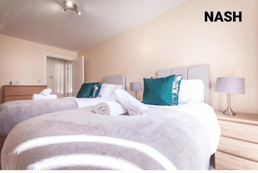 Stylish 2 Bedroom Apartment-Short Term Lets & Serviced Accomodation Reading Kültér fotó