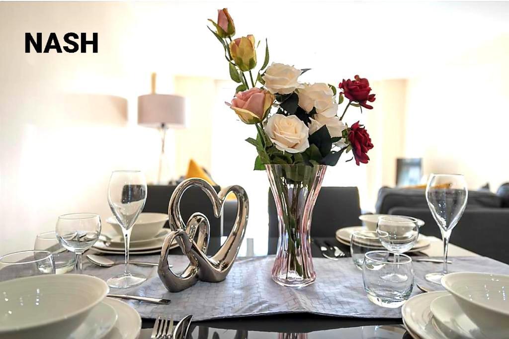 Stylish 2 Bedroom Apartment-Short Term Lets & Serviced Accomodation Reading Kültér fotó