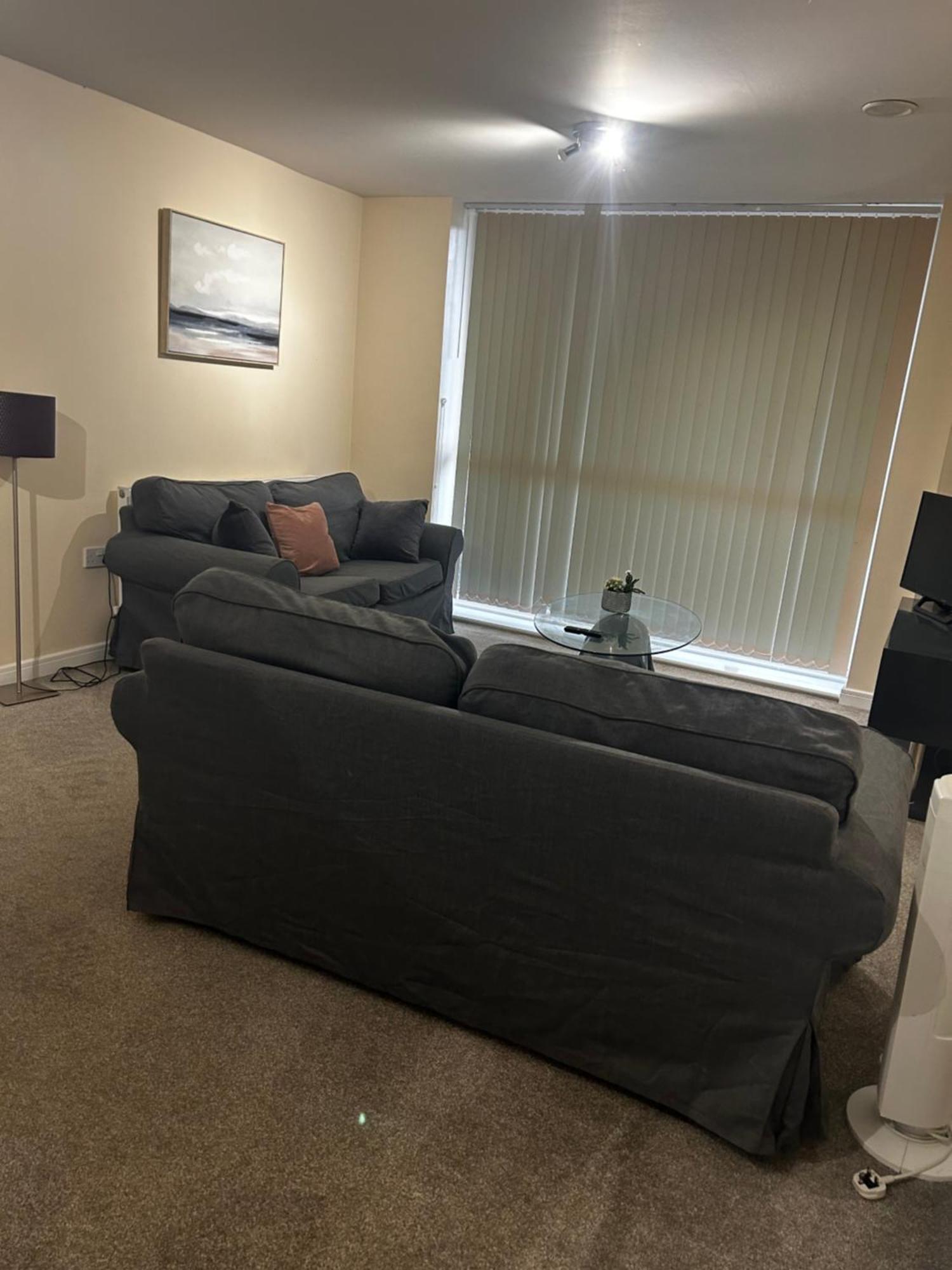 Stylish 2 Bedroom Apartment-Short Term Lets & Serviced Accomodation Reading Kültér fotó