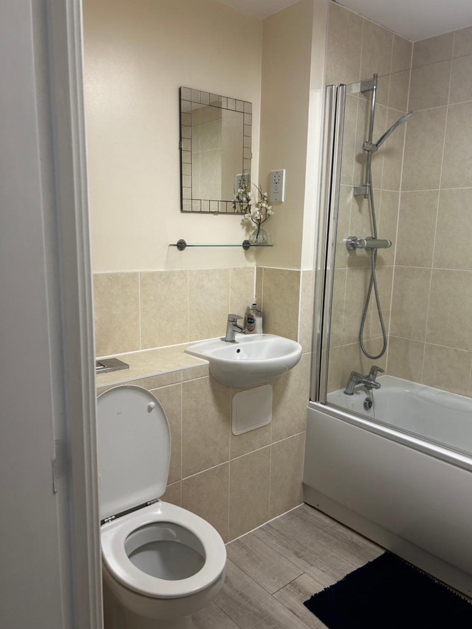Stylish 2 Bedroom Apartment-Short Term Lets & Serviced Accomodation Reading Kültér fotó